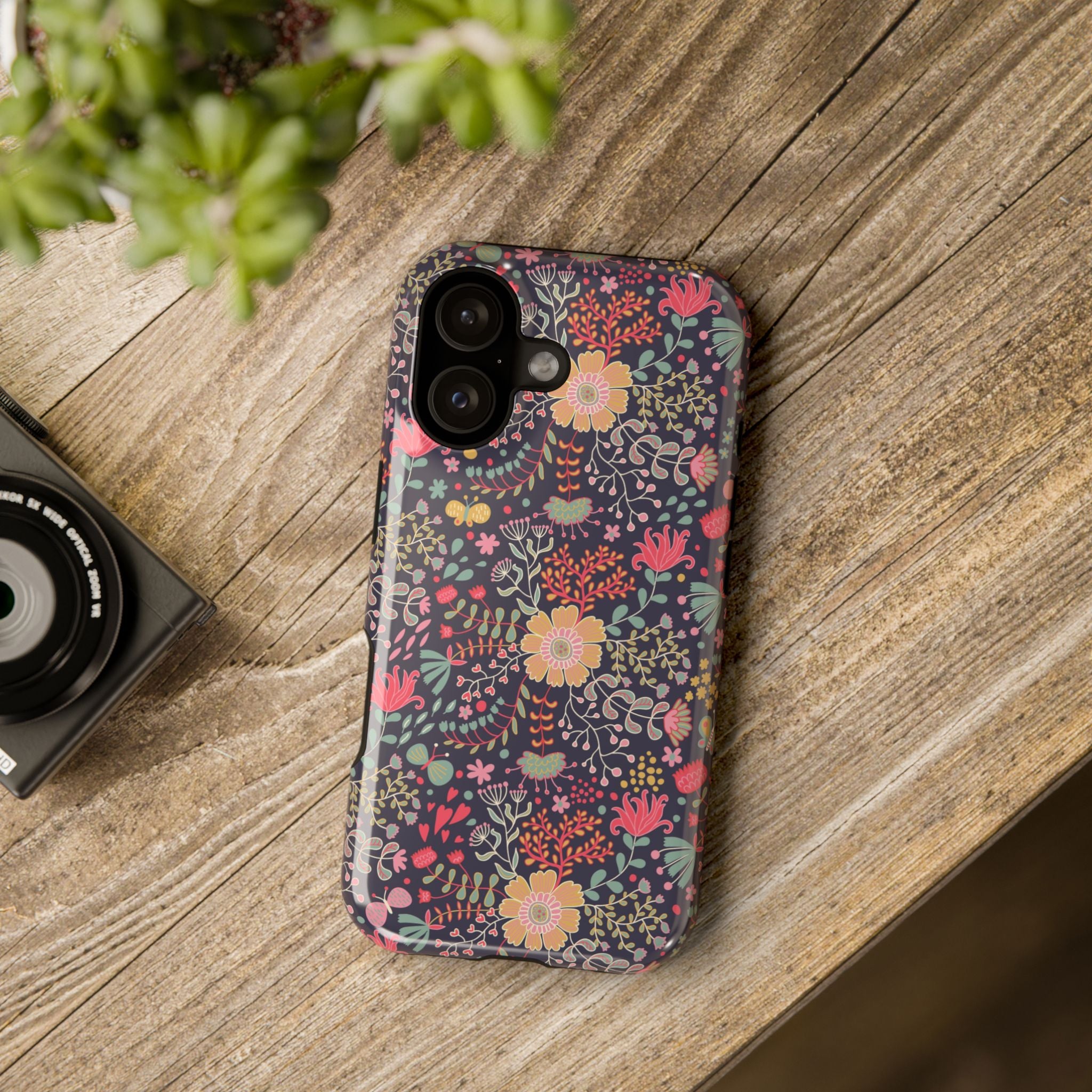 Floral Pattern Impact-Resistant Phone Case — Durable Protective Floral iPhone Cover